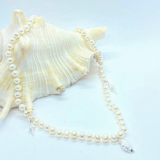Pearls are forever💕Elegant Choker ...