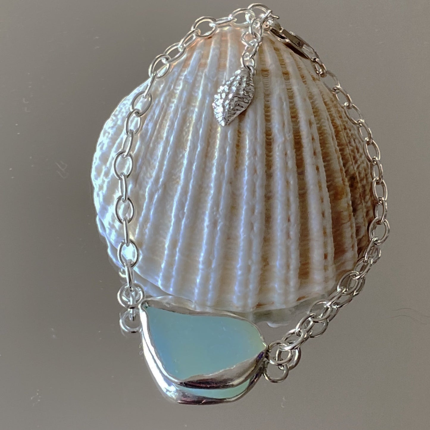 Sea Glass Bracelet Opaline - Love Beach Beads