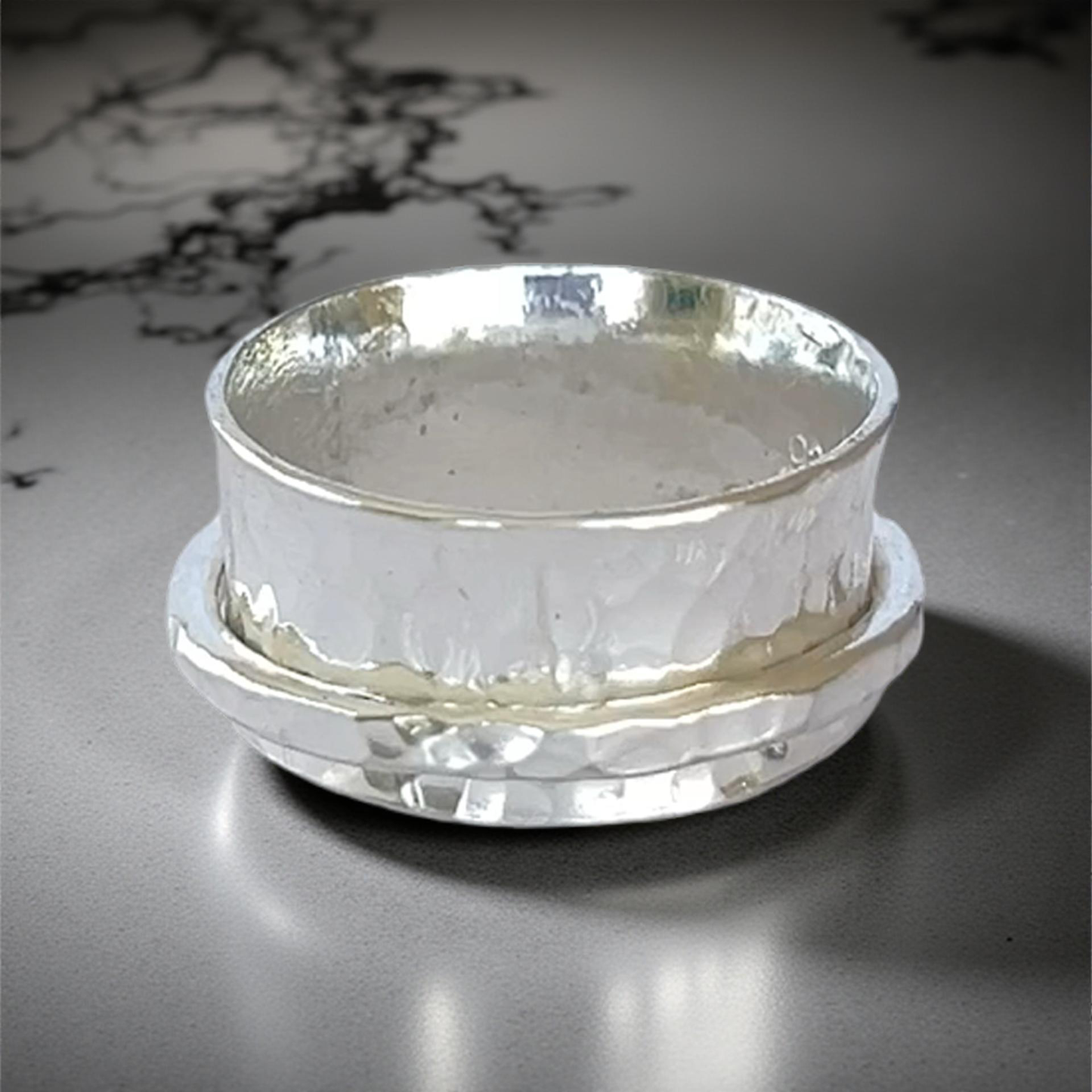 Sapphire Spinner Ring - SilverLines Jewellery