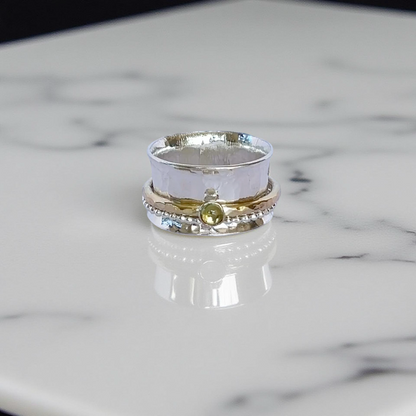 Silver Gold Spinner Ring With Peridot Gem - SilverLines Jewellery