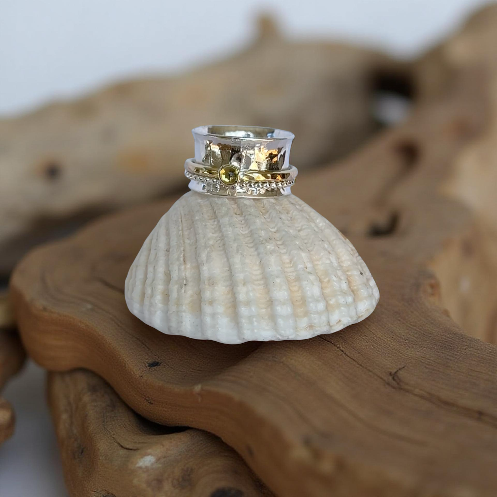 Silver Gold Spinner Ring With Peridot Gem - SilverLines Jewellery