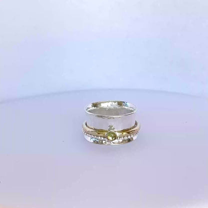 Silver Gold Spinner Ring With Peridot Gem