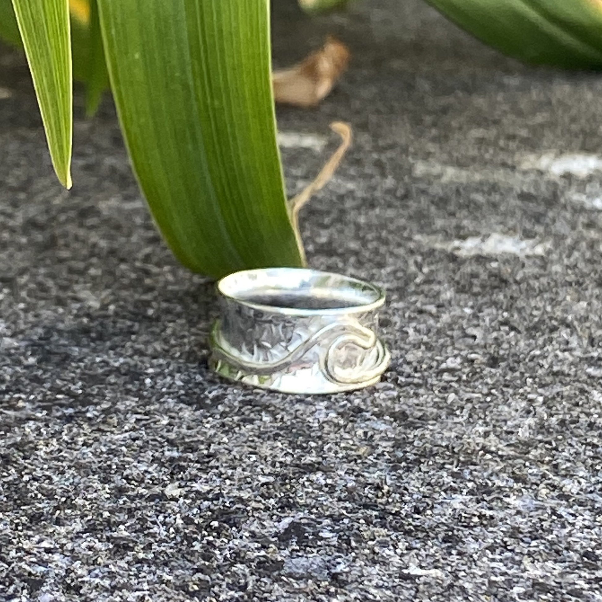 Wave Spinner Ring - Love Beach Beads